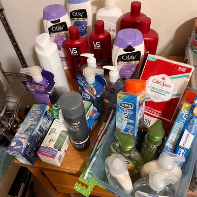 Big Lot of NEW Toiletries