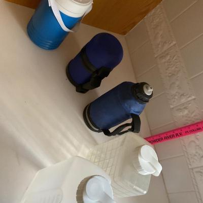 Water Pitchers and Thermosâ€™