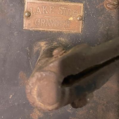 Vintage Lakeside Grinder