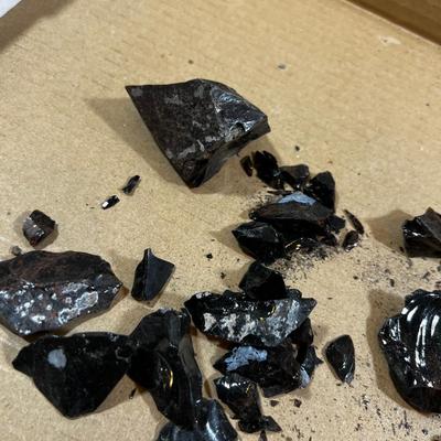 Box Obsidian Rock 