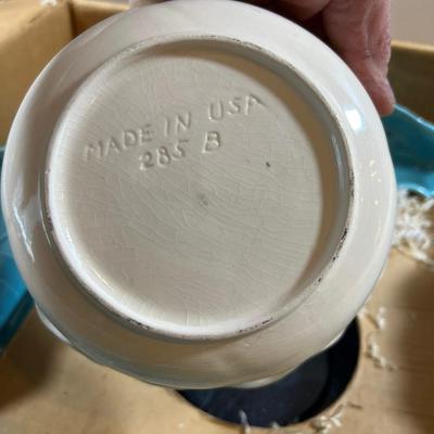 Awesome, Lazy Susan with Salt and Pepper, Turquoise Leaf, Never Used.