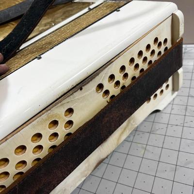 Carmen Accordion, White