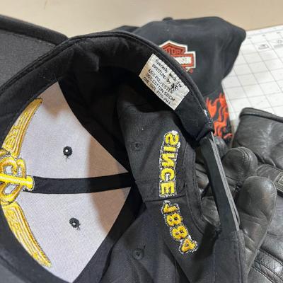 Harley Cap & Gloves 