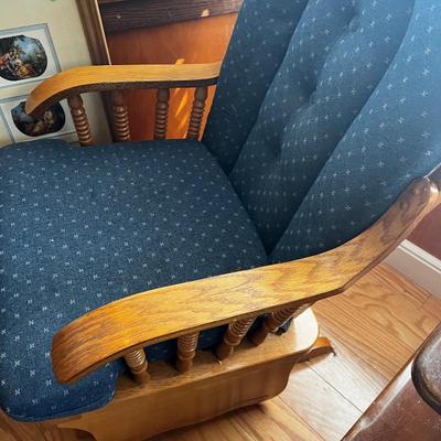 Oak Platform Glider Rocker, Blue Cushion 