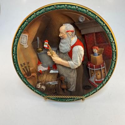Norman Rockwell's Christmas Legacy Santa's Workshop 3D Collector Plate