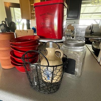Fun Kitchen Lot