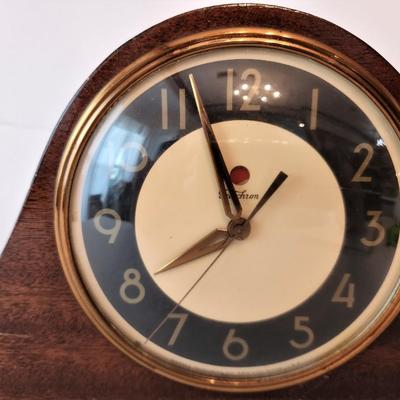 Lot #192  Vintage Warner Telechron Clock - works