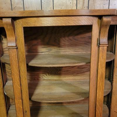 Antique Oak Curio Cabinet (1BLR-DW)