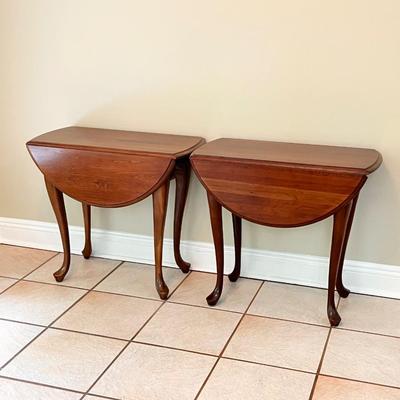 Pair (2) ~ Queen Anne Style ~ Drop Leaf Occasional/Side Tables