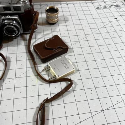 Kodak Retina 1B Camera with accessories and Case 