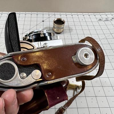 Kodak Retina 1B Camera with accessories and Case 