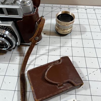 Kodak Retina 1B Camera with accessories and Case 