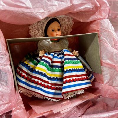 (4) Madame Alexander Country Dolls: Dominican Republic, Mexico, Spain, India, 