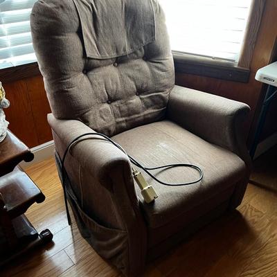 Brown Lift Chair Recliner 