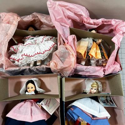Madam  Alexander  Country Dolls: Crete, Belgium, Netherlands