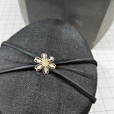 2 Vintage Women's Hats with Box 