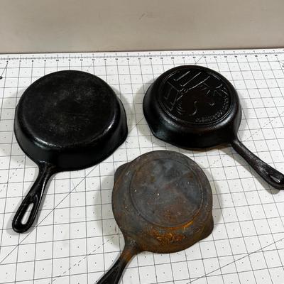 3 Vintage Cast Iron Skillets 