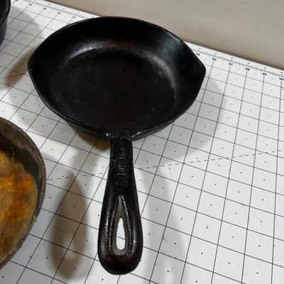 3 Vintage Cast Iron Skillets 