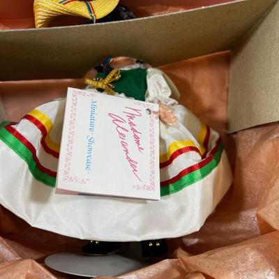 Madam  Alexander  Country Dolls: France, Mexico, Germany and Canada