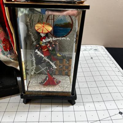 2 Vintage Japanese Dolls 