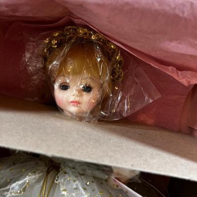 Madam  Alexander Cinderella White Ball Gown No. 1546