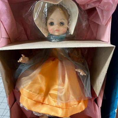 2 - Madam  Alexander Emily Dickenson And Mary Cassatt