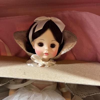 Snow White No. 1555 Madam Alexander Doll 