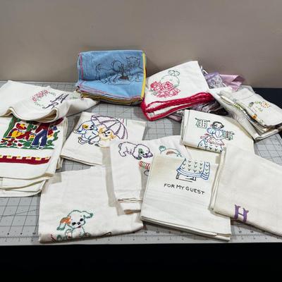 AWESOME! Embroidered Dishtowels, napkins and pillowcase VINTAGE