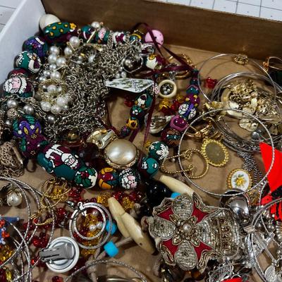 Mixed Lot of Costume Jewelry 