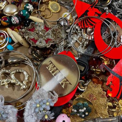 Mixed Lot of Costume Jewelry 