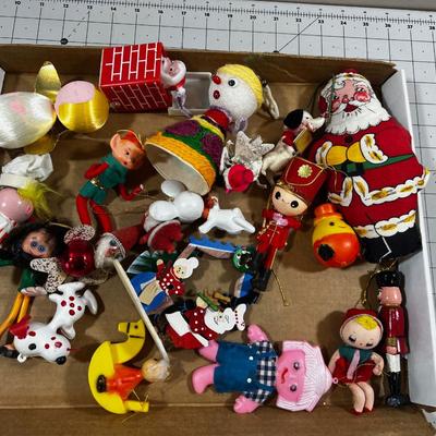 Tray of Vintage X-mas Ornaments from 60's & 70's 