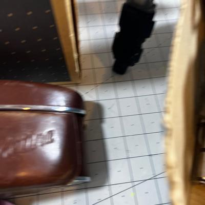 Movie Camera, Reels, Case, Lights - All for one Money! 