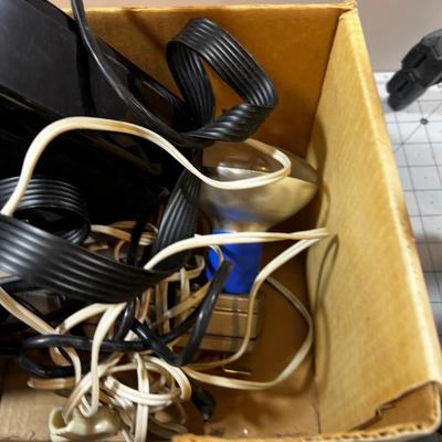 Movie Camera, Reels, Case, Lights - All for one Money! 