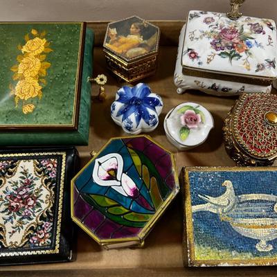 Box Top of Boxes. Cool Collectible Boxes