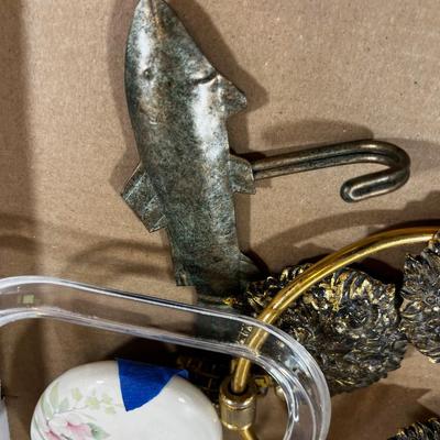 Ceramic and Brass Towel Rack Hardware