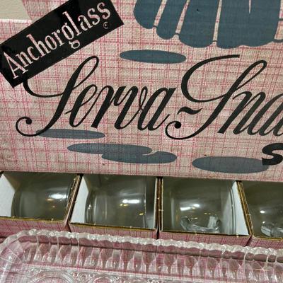 Vintage NEW Anchor Glass Snack Set (4) Cups and Plates   