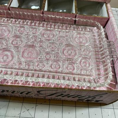 Vintage NEW Anchor Glass Snack Set (4) Cups and Plates   