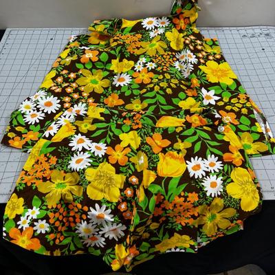 Vintage 1970's Summer set