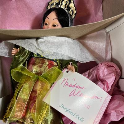 4- MADAME Alexander Dolls 8" Babette, Lily, Iris, Princess