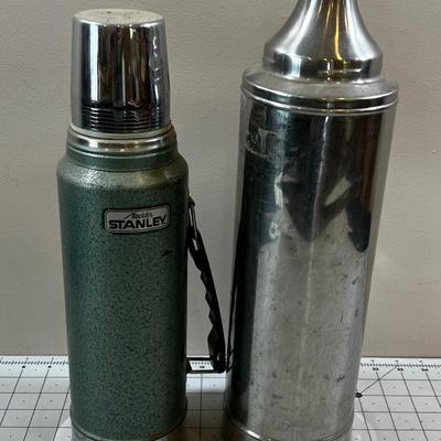 2 old Thermos Aladin and a Uni-Vac 