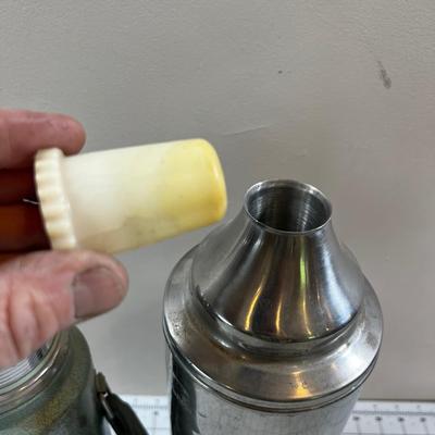 2 old Thermos Aladin and a Uni-Vac 