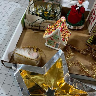 Box Top of Christmas do-Das 