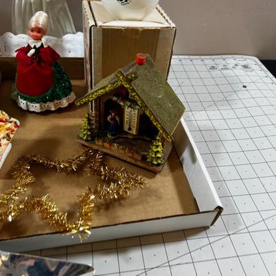 Box Top of Christmas do-Das 