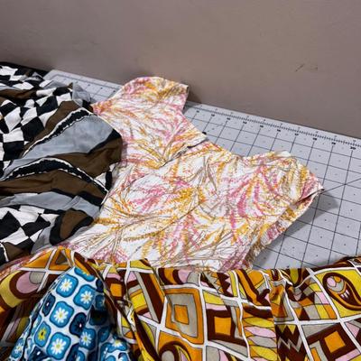 Vintage Women's Clothing! KOOL!!