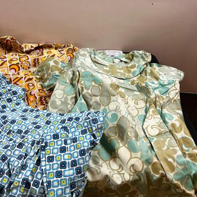 Vintage Women's Clothing! KOOL!!