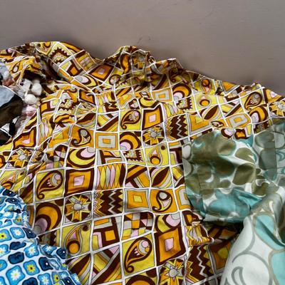 Vintage Women's Clothing! KOOL!!