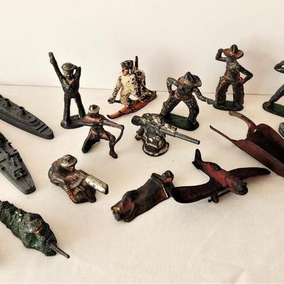 Lot #199  20 piece lot - assorted metal antique TOOTSIE Toys