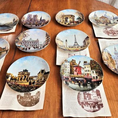 Lot #201  Lot of 10 limited edition LIMOGES Plates - Scenes of Paris