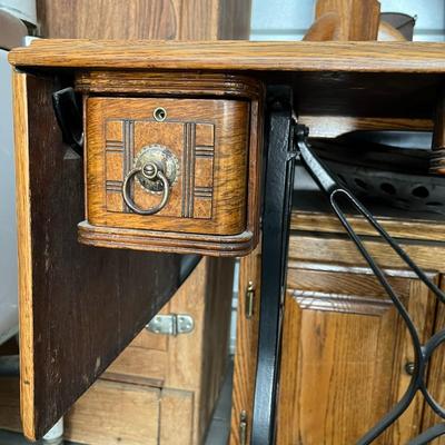 Davis Box Top Sewing Treadle two drawer