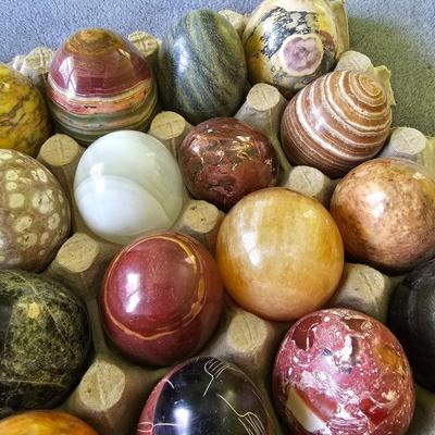 Medium Size Semi-Precious Stone Eggs  (1BR3-JS)